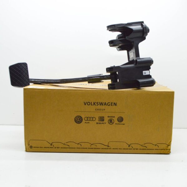 NEW VOLKSWAGEN CRAFTER FLATBED SZ BRAKE AND CLUTCH PEDAL LHD 2N1723031 - Image 2
