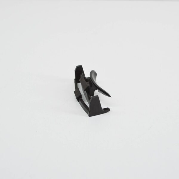 NEW MERCEDES-BENZ C W204 FRONT ROOF ORNAMENTAL MOLDING CLIP A2049910098 ORIGINAL - Image 2