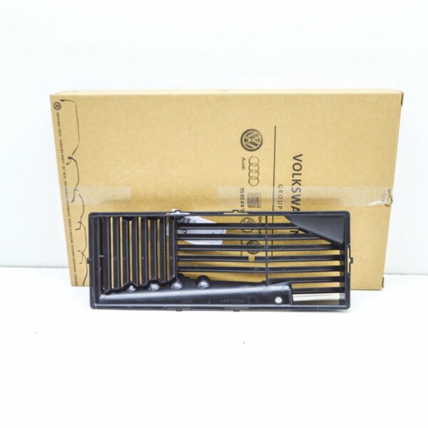 NEW AUDI A3 8P AIR FILTER GRILLE INSERT 3C0129668 - Image 2