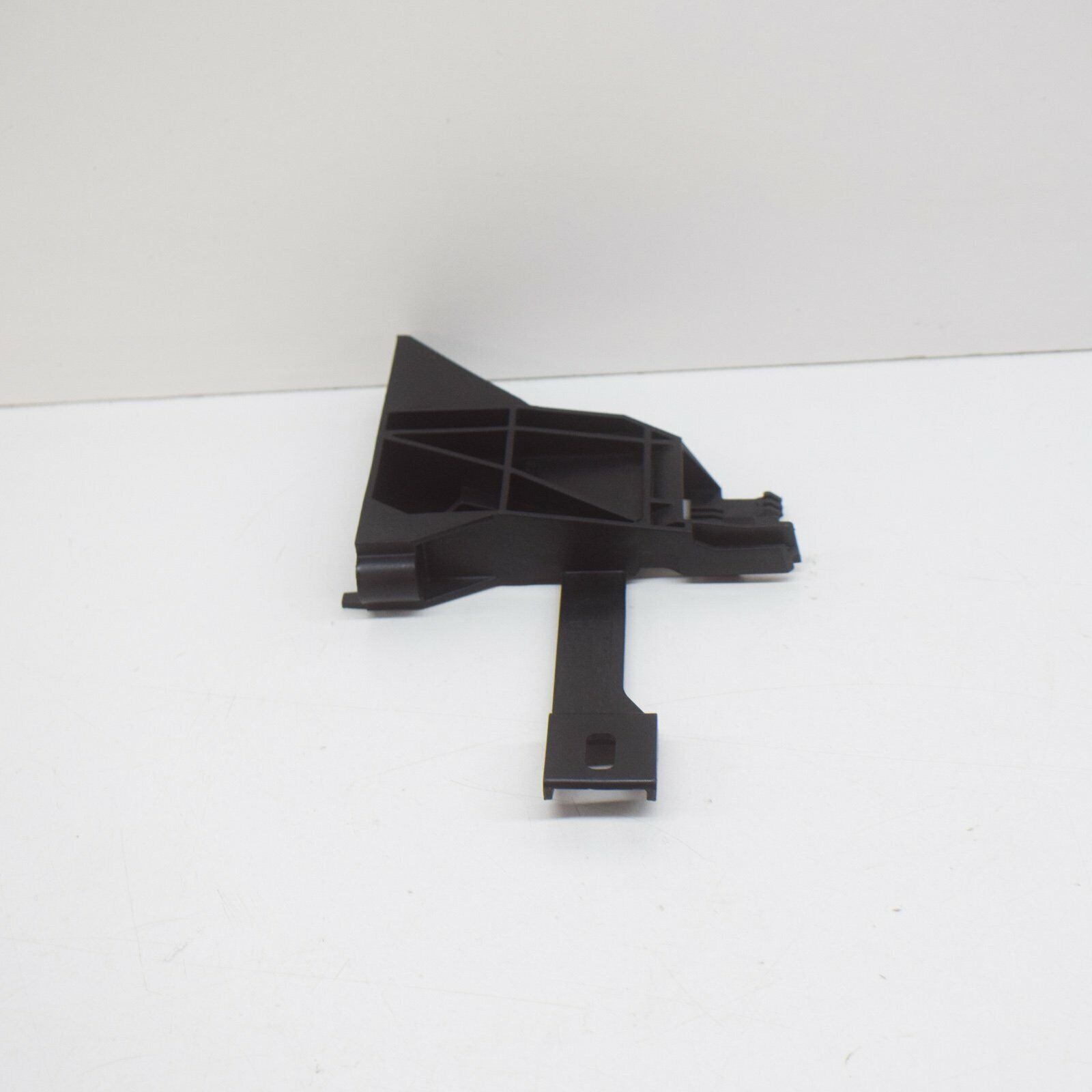 NEW MERCEDES-BENZ CLA C117 FRONT BUMPER RIGHT SUPPORT A2466210234 2 NEW MERCEDES-BENZ CLA C117 FRONT BUMPER RIGHT SUPPORT A2466210234 - Image 2