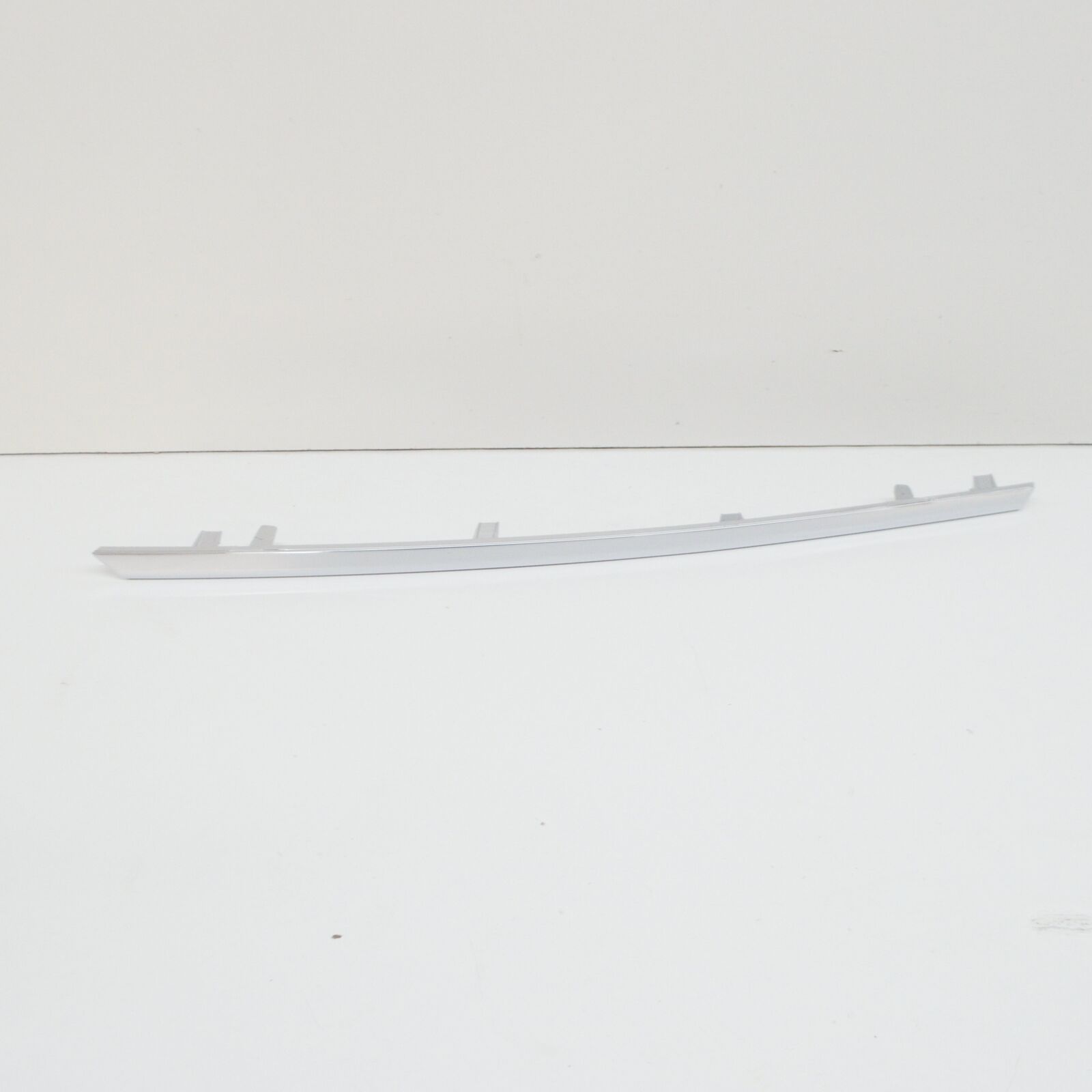 NEW MB M-CLASS W166 FRONT BUMPER LEFT UPPER MOLDING A1668881185 2014 ORIGINAL 2 NEW MB M-CLASS W166 FRONT BUMPER LEFT UPPER MOLDING A1668881185 2014 ORIGINAL - Image 2