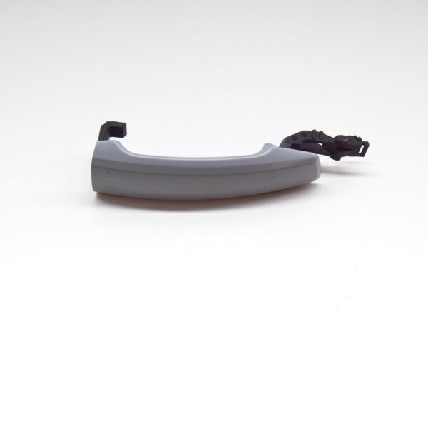 NEW AUDI A3 8PA FRONT LEFT EXTERIOR DOOR HANDLE 8V0837205A GRU ORIGINAL - Image 2