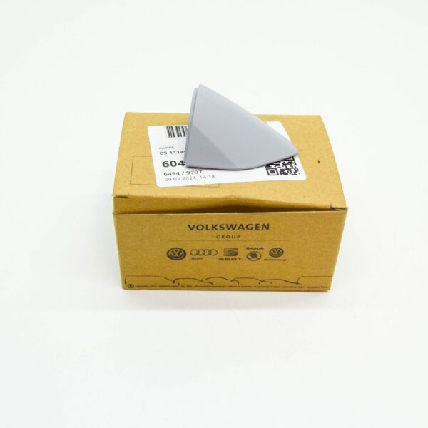 NEW AUDI Q4 E-TRON RIGHT EXTERIOR DOOR HANDLE COVER RHD 8Y0837880AGRU ORIGINAL - Image 2