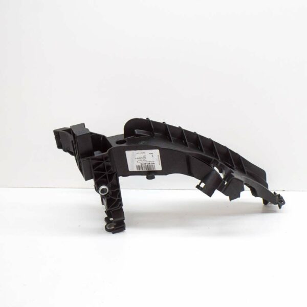 NEW AUDI A4 B8 LEFT HEADLIGHT BRACKET 8K0805607B - Image 2