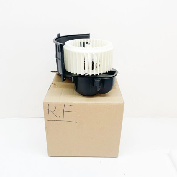 NEW AUDI Q7 4L HEATER BLOWER MOTOR LHD 4L1820021B ORIGINAL - Image 2