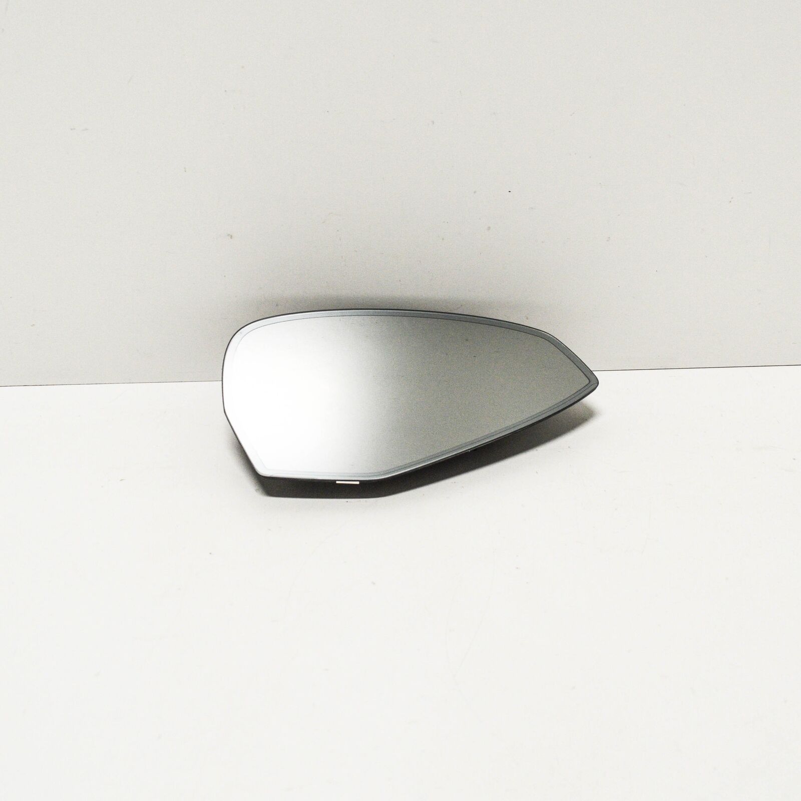 NEW AUDI A4 B9 FRONT RIGHT DOOR OUTER MIRROR GLASS 8W0857536G ORIGINAL 2 NEW AUDI A4 B9 FRONT RIGHT DOOR OUTER MIRROR GLASS 8W0857536G ORIGINAL - Image 2