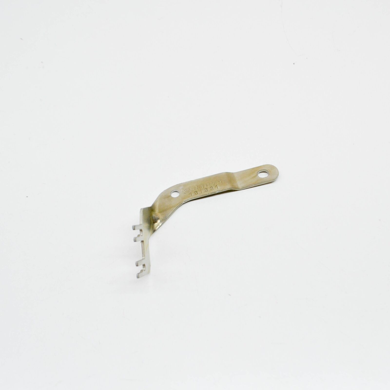 NEW MERCEDES-BENZ CLA C117 CHARGE AIR PIPE BRACKET A6510982739 ORIGINAL 2 NEW MERCEDES-BENZ CLA C117 CHARGE AIR PIPE BRACKET A6510982739 ORIGINAL - Image 2