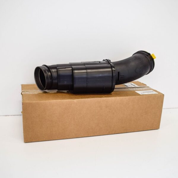 NEW BMW 5 F10 AIR DUCT 2.0 PETROL 13717612094 ORIGINAL - Image 2