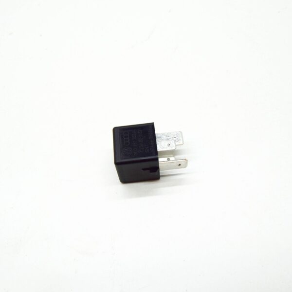 NEW AUDI A3 8P MULTIFUNCTION RELAY 1K0951253A ORIGINAL - Image 2