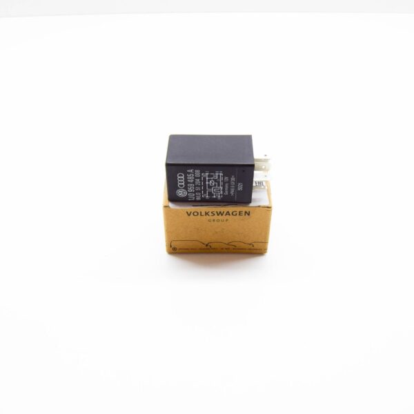 NEW AUDI A4 AVANT B6 COOLANT PUMP RELAY 1J0959485A ORIGINAL - Image 2