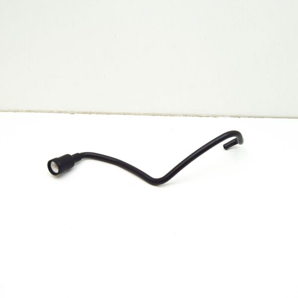 NEW AUDI A4 B8 RIGHT HEADLIGHT DRAIN TUBE 8T0941718D ORIGINAL - Image 2