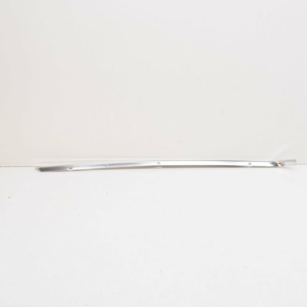 NEW MERCEDES-BENZ SL R107 WINDSCREEN LEFT DRIP MOULDING A1076980901 ORIGINAL - Image 2