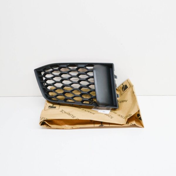NEW AUDI TT FV MK3 FRONT BUMPER RIGHT AIR GUIDE GRILLE 8S0807682H9B9 - Image 2