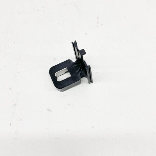 NEW AUDI A3 8V HEADLIGHT REAR OUTER BRACKET 8V0941453 ORIGINAL - Image 2