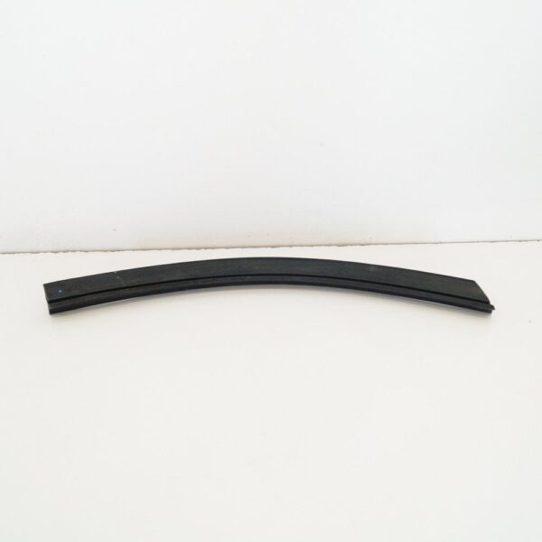 NEW MERCEDES-BENZ SL R107 REAR RIGHT DOOR SEAL STRIP A1077250666 1988 ORIGINAL - Image 2