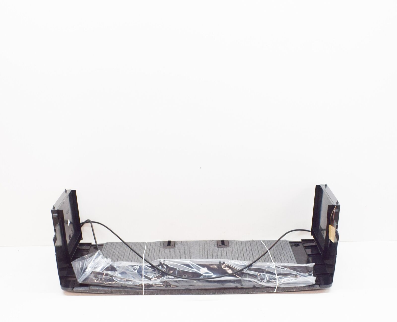 NEW AUDI A4 CONVERTIBLE B7 CONVERTIBLE TOP STOWAGE AREA 8H0863491D2Z3 ORIGINAL 2 NEW AUDI A4 CONVERTIBLE B7 CONVERTIBLE TOP STOWAGE AREA 8H0863491D2Z3 ORIGINAL - Image 2