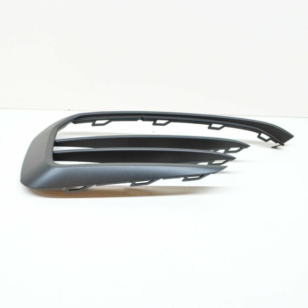 NEW VOLKSWAGEN GOLF MK7 GTI FRONT LEFT BUMPER GRILLE TRIM 5G0853665P9B9 ORIGINAL - Image 2