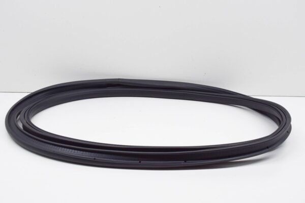 NEW VOLKSWAGEN BEETLE 9C REAR LID SEAL 1C0827705Q ORIGINAL - Image 2