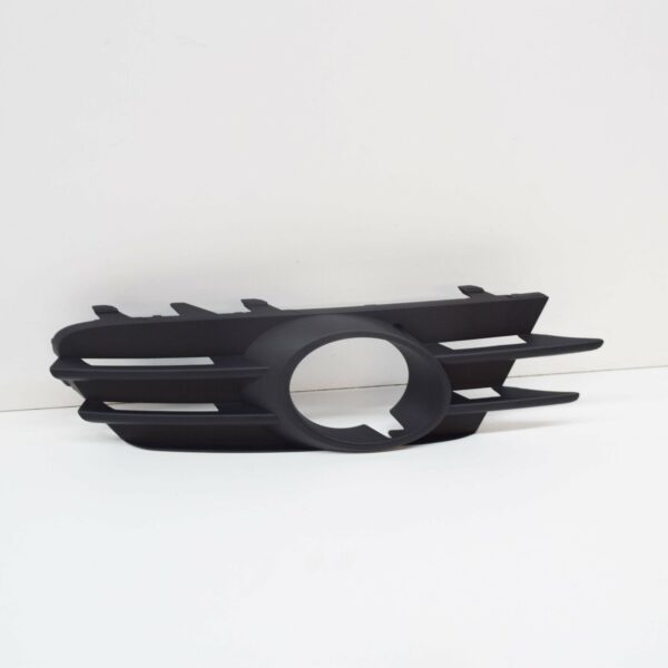 NEW VW SCIROCCO FRONT BUMPER LEFT FOG LIGHT GRILLE 1K8853665C9B9 - Image 2