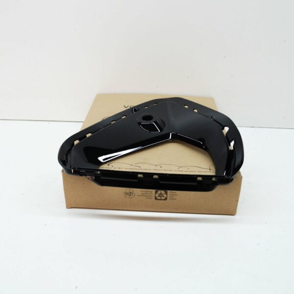 NEW AUDI E-TRON GEN FRONT BUMPER RIGHT AIR GUIDE TRIM 4KE121736CY9B - Image 2