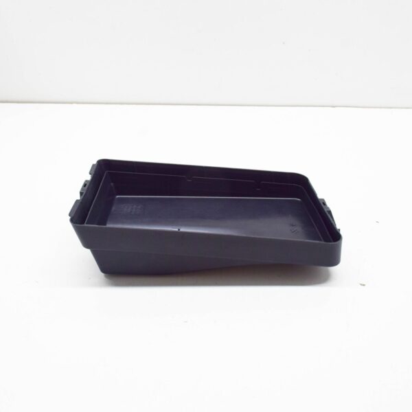 NEW AUDI A3 LIMOUSINE 8YS FUSE BOX COVER 5WA937132A ORIGINAL - Image 2