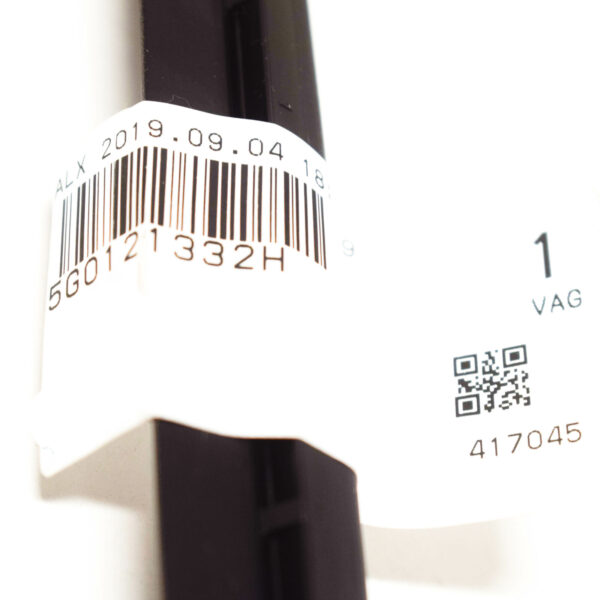 NEW VOLKSWAGEN GOLF MK7 RADIATOR RIGHT SEALING STRIP 5G0121332H ORIGINAL - Image 2