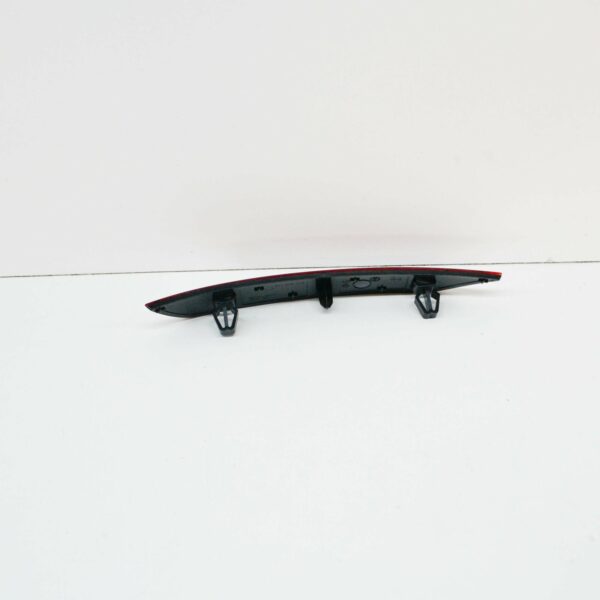 NEW AUDI Q2 REAR LEFT BUMPER LIGHT REFLECTOR 81A945105 ORIGINAL - Image 2
