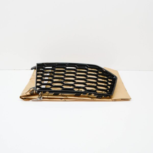 NEW AUDI RSQ3 8U FRONT BUMPER LEFT GRILLE 8U0807681GT94 2016 - Image 2