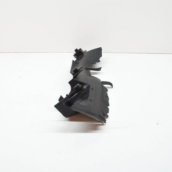 NEW VOLKSWAGEN ARTEON 3H7 RIGH RADIATOR AIR GUIDE 3G0121284AA ORIGINAL - Image 2