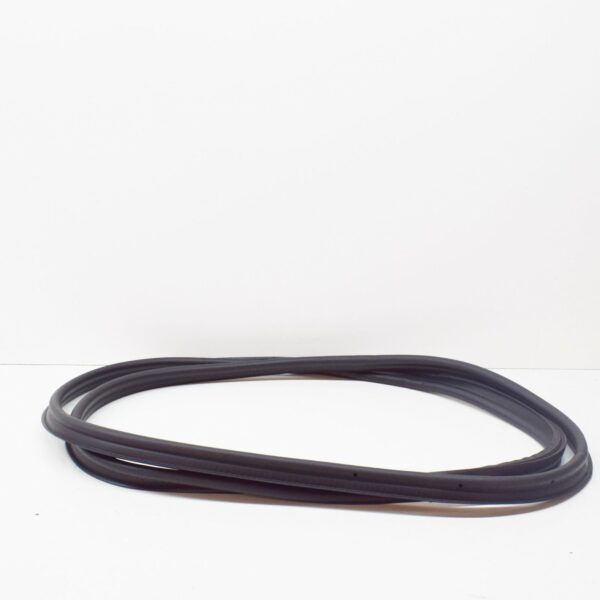 NEW MERCEDES-BENZ E W211 REAR LID SEAL A2117500398 ORIGINAL - Image 2
