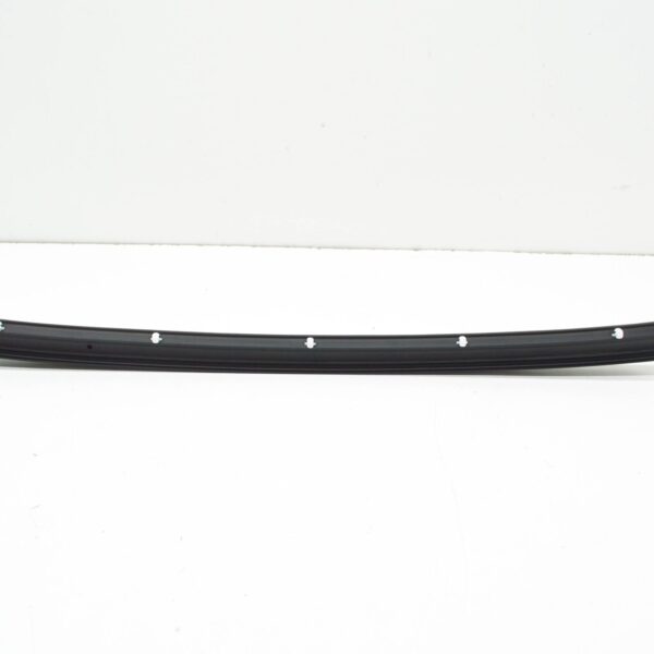 NEW VOLKSWAGEN TRANSPORTER T5 FRONT RIGHT DOOR SEAL 7H0837566A ORIGINAL - Image 2