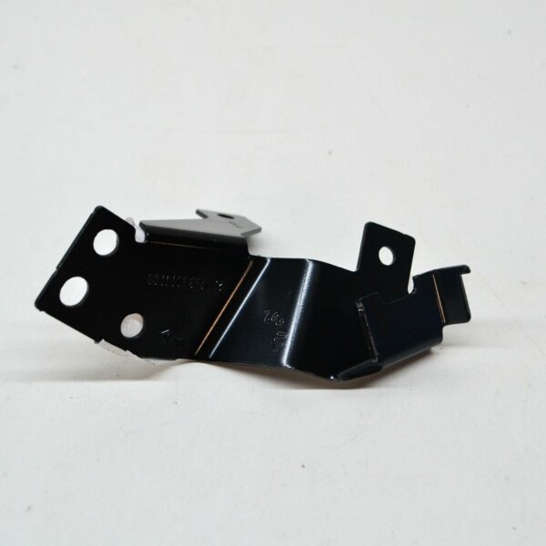 NEW MERCEDES-BENZ GLC COUPE C253 CIRCULATION PUMP HOLDER A2535011100 ORIGINAL - Image 2