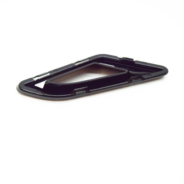 NEW AUDI RS5 FRONT CENTER RIGHT AIR DUCT TRIM 8W6807158A ORIGINAL - Image 2