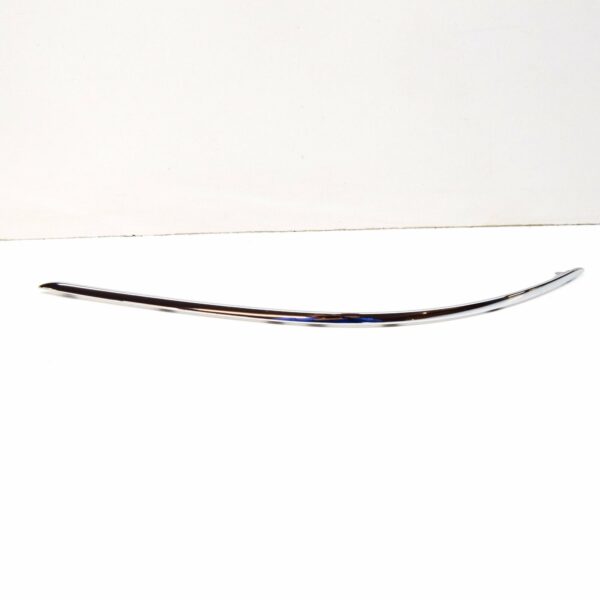 NEW MERCEDES BENZ W204 FRONT LEFT BUMPER MOLDING TRIM A2048850721 ORIGINAL - Image 2