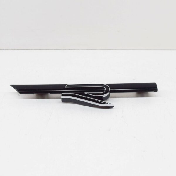 NEW VW GOLF MK8 FRONT RADIATOR GRILLE 'R-LINE' INSCRIPTION 5H0853679PFOD - Image 2