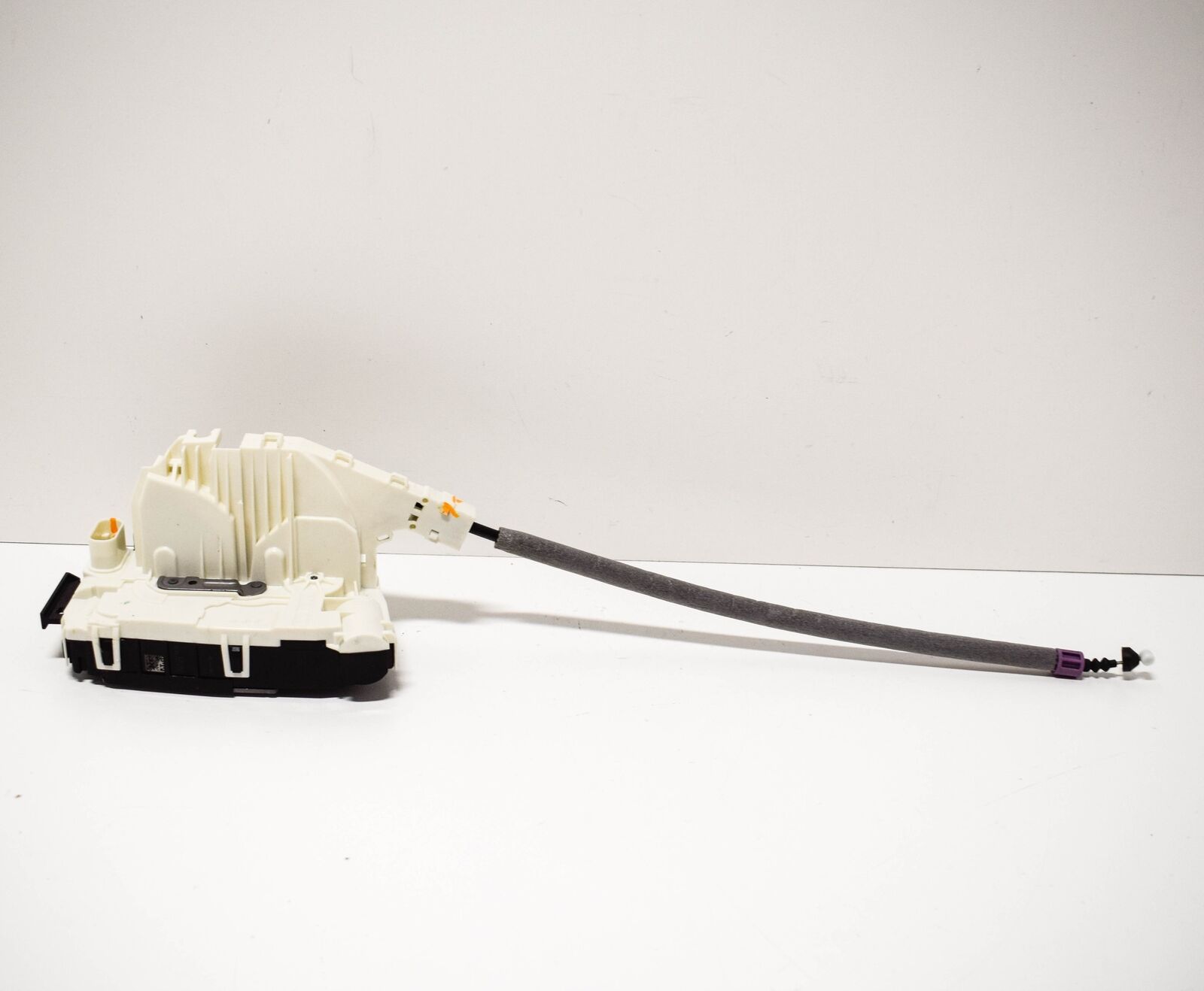 NEW MERCEDES-BENZ C-CLASS W204 FRONT RIGHT DOOR LOCK A2047203835 ORIGINAL 2 NEW MERCEDES-BENZ C-CLASS W204 FRONT RIGHT DOOR LOCK A2047203835 ORIGINAL - Image 2