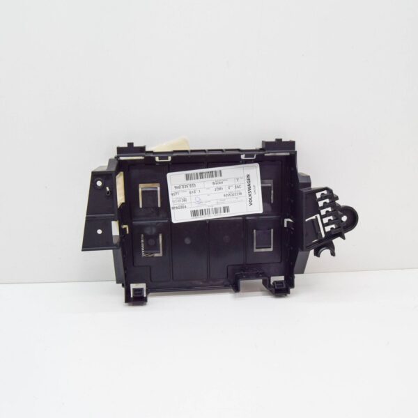 NEW VOLKSWAGEN GOLF MK8 CD1 SOUND AMPLIFIER BRACKET 5H0035933 ORIGINAL - Image 2
