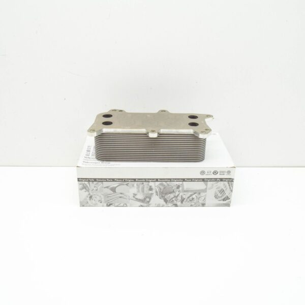 NEW VOLKSWAGEN TOUAREG 7L MK1 ENGINE OIL COOLER 07Z117021A ORIGINAL - Image 2