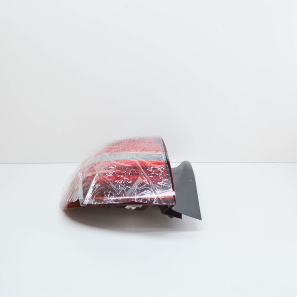 NEW MERCEDES-BENZ GLA X156 REAR LEFT LED TAILLIGHT A1569068300 ORIGINAL - Image 2