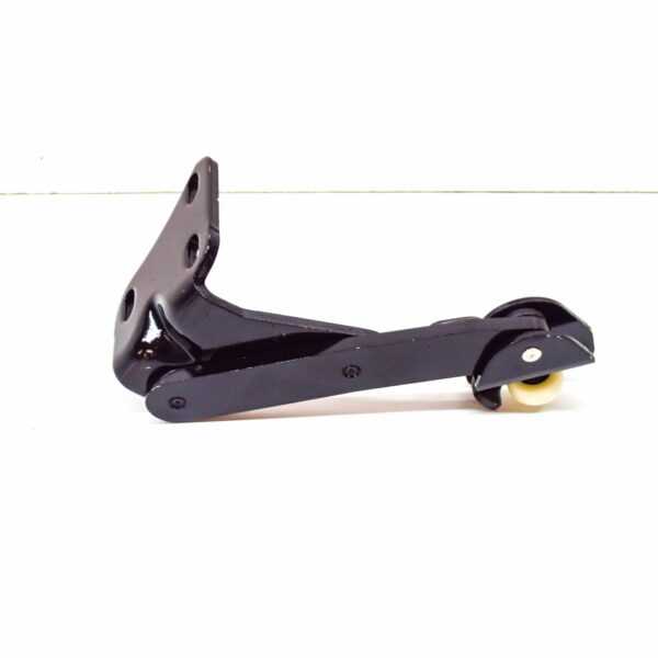 NEW VW CADDY 2K RIGHT SLIDING DOOR LOWER ROLLER GUIDE 2K0843398B - Image 2