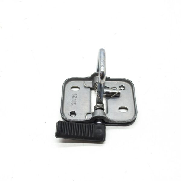 NEW VOLKSWAGEN JETTA MK7 FRONT BONNET HOOD SAFETY HOOK LATCH 17A823186 - Image 2