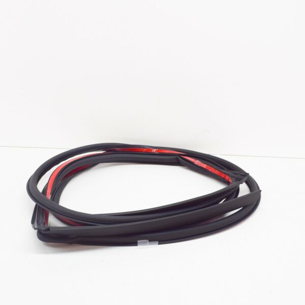 NEW AUDI Q7 4L REAR OUTER DOOR SEAL LEFT SELF-ADHESIVE 4L0839911 ORIGINAL - Image 2