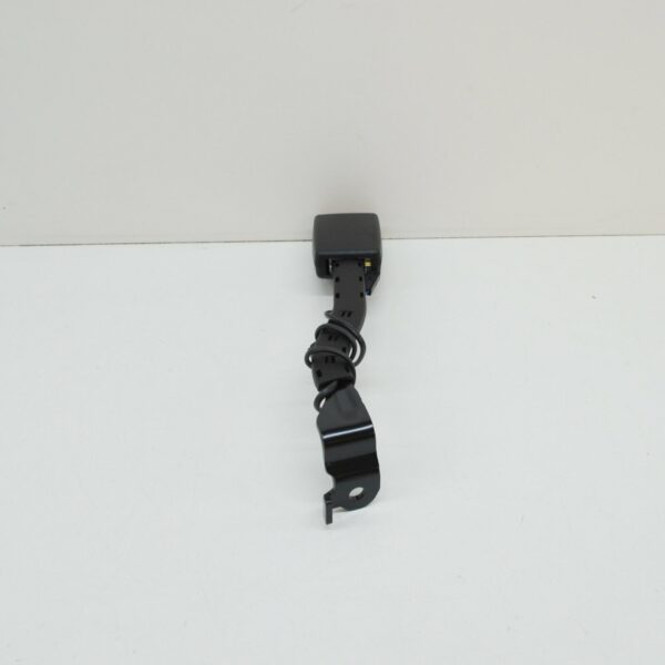 NEW VW GOLF MK6 FRONT LEFT SEAT BELT LATCH 1K4857755ABQVZ - Image 2