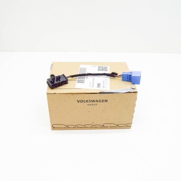 NEW AUDI A4 AVANT B9 REAR DOOR LED MODULE 8W0947355AA ORIGINAL - Image 2