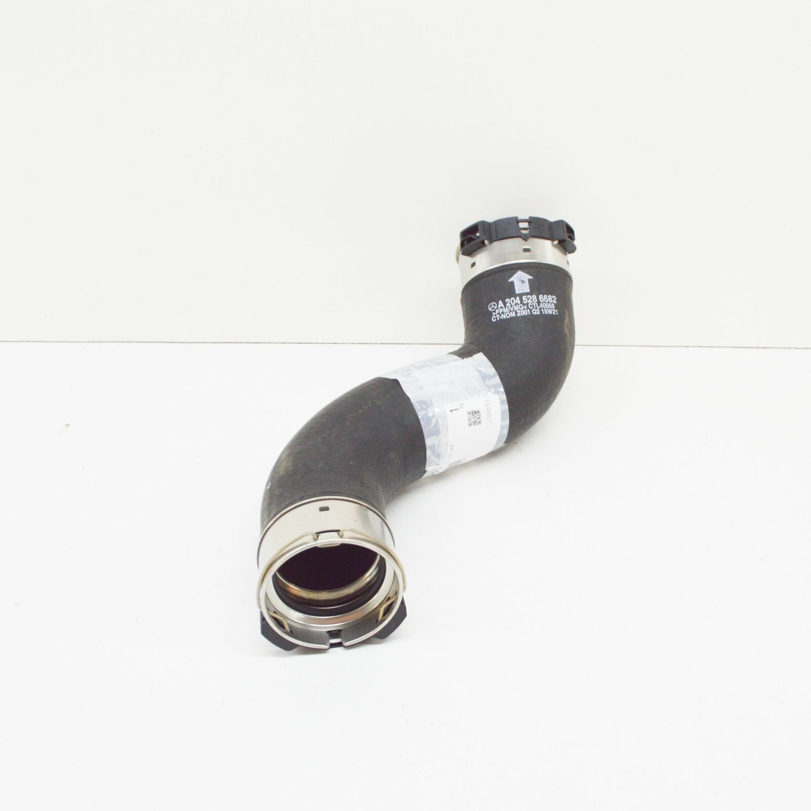 NEW MERCEDES-BENZ C-CLASS W204 RIGHT SIDE INTERCOOLER HOSE A2045286682 2 NEW MERCEDES-BENZ C-CLASS W204 RIGHT SIDE INTERCOOLER HOSE A2045286682 - Image 2