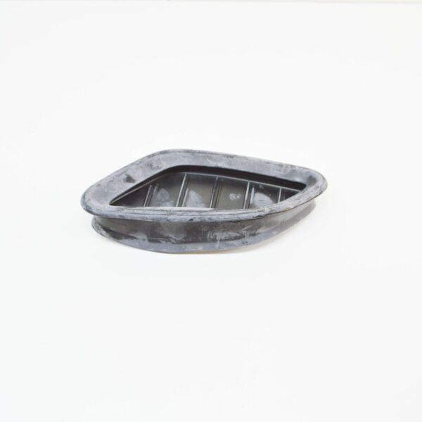 NEW BMW 3 E90 SEAL FOR RIGHT HOOD GRILL 51768041988 - Image 2