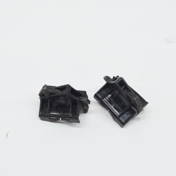 NEW AUDI A3 8V1,8VK SEAT FRAME GUIDE BLOCKS 8T0898025 - Image 2