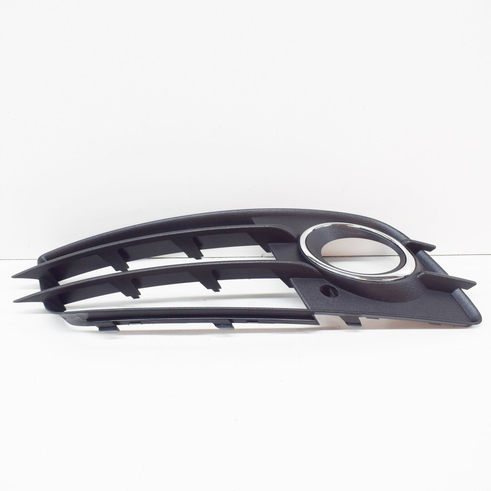 NEW AUDI A4 B8 FRONT LEFT FOG LIGHT GRILLE 8K0807681D01C 2 NEW AUDI A4 B8 FRONT LEFT FOG LIGHT GRILLE 8K0807681D01C - Image 2