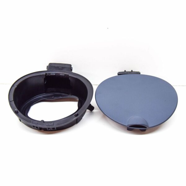 NEW VOLKSWAGEN UP FUEL FILLER FLAP 12E809857AGRU - Image 2
