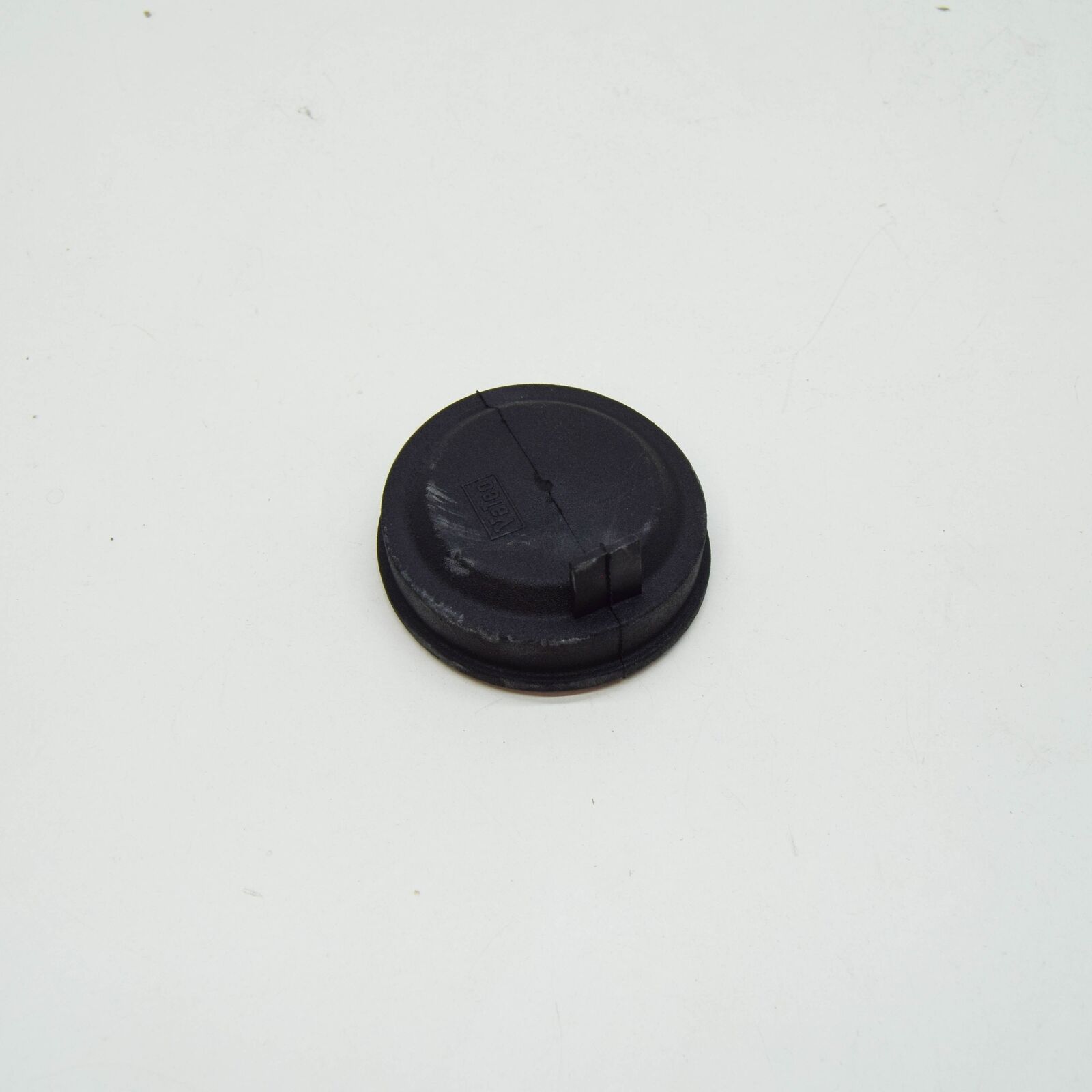 NEW AUDI A5 8T3 FRONT HEADLIGHT COVER CAP 7L6941607A ORIGINAL 2 NEW AUDI A5 8T3 FRONT HEADLIGHT COVER CAP 7L6941607A ORIGINAL - Image 2